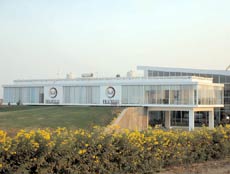 The guesthouse and winery in Akluj.