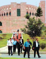 ISB: Wooing international students and recruiters