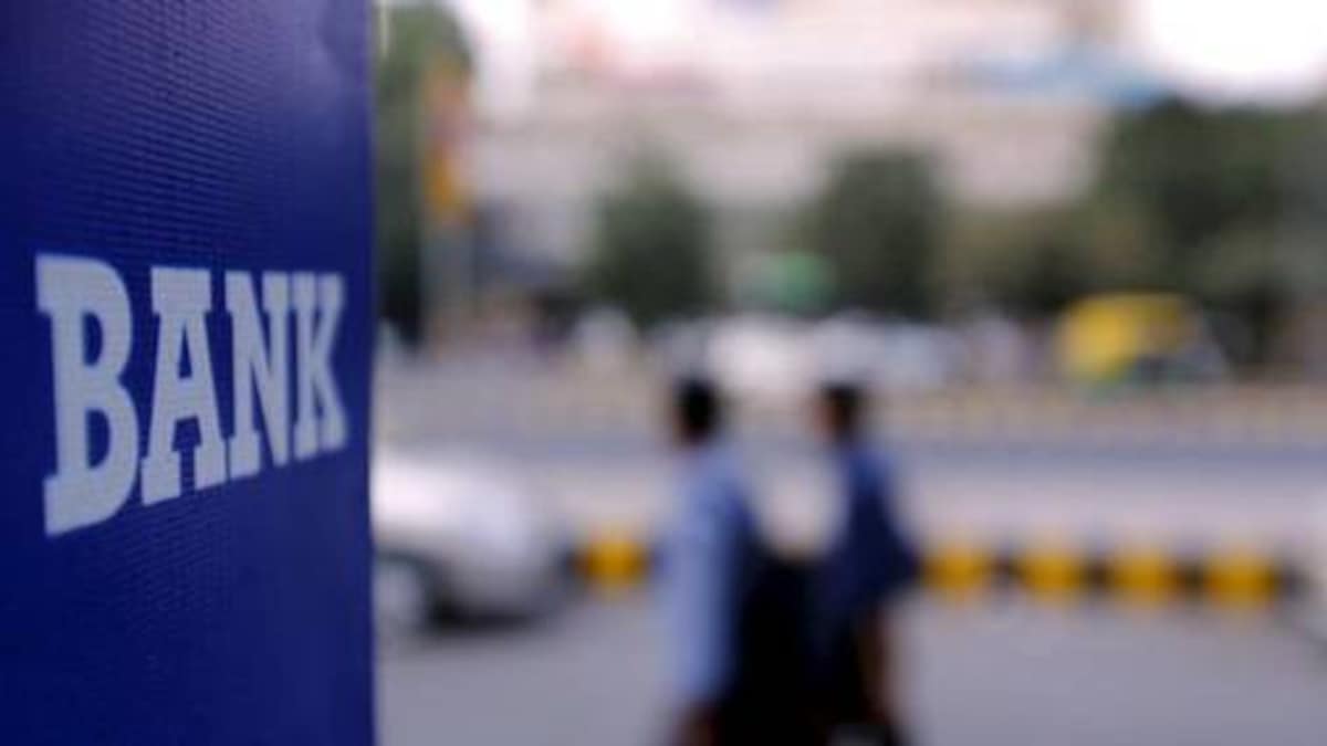 Hdfc Tops Forbes List Of Best Indian Banks Sbi Not Even In Top 10