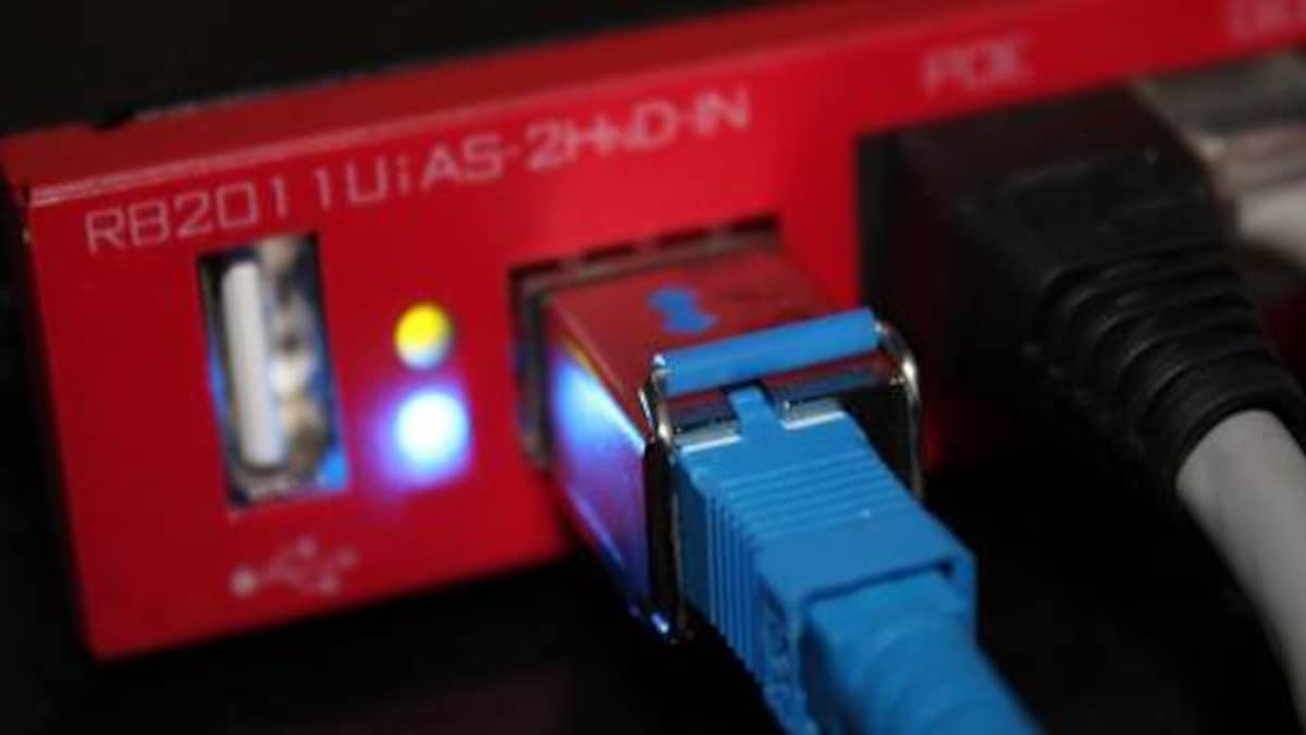 Reliance Jiofiber Getting Only 50 Mbps Speed On 100 Mbps Plan Here S What You Should Do