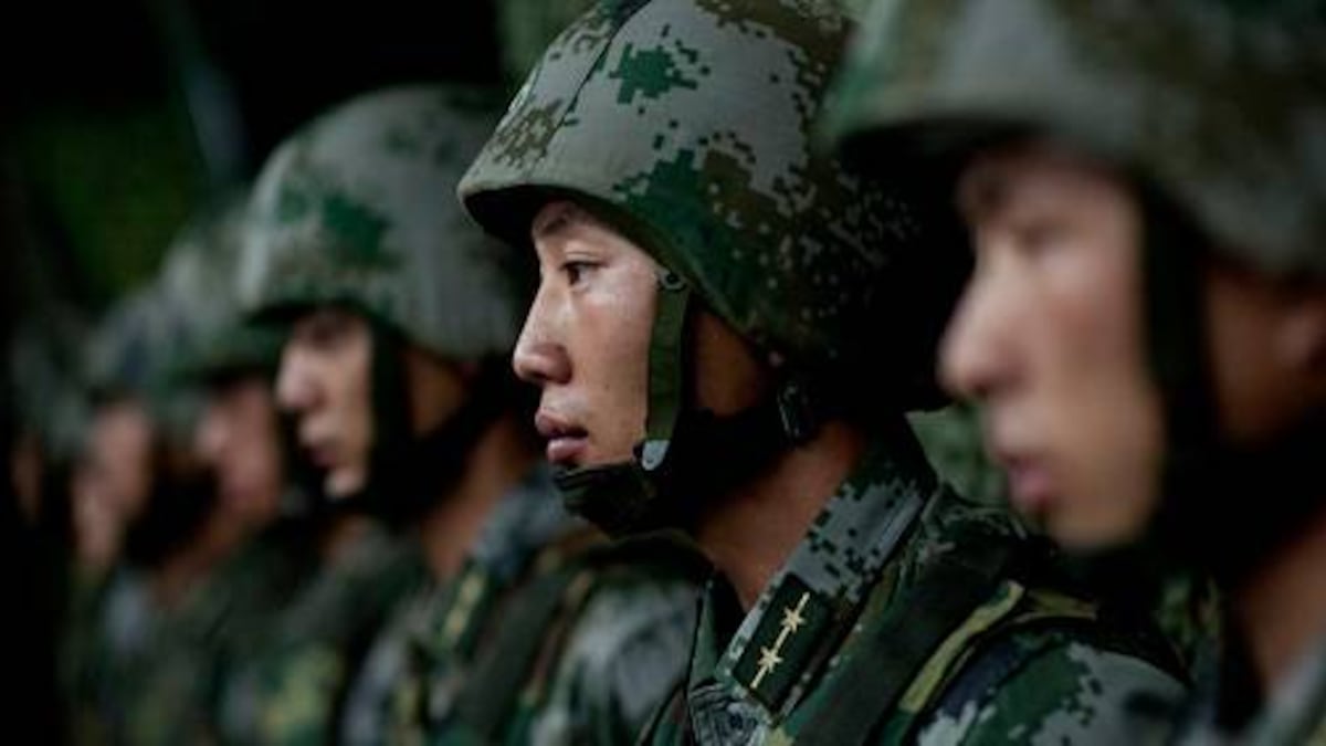 Coronavirus update: President Xi Jinping orders military to help ...