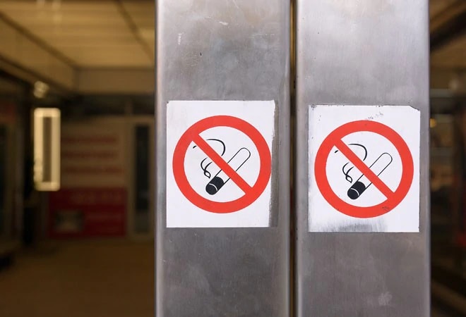 Coronavirus: Health Ministry urges states to prohibit use of tobacco in public places