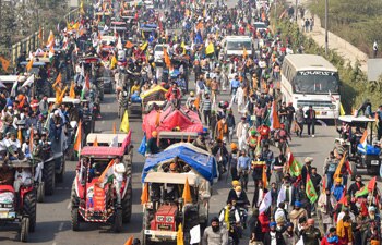 It S Rihanna Vs Kangana On Farm Protests Business News