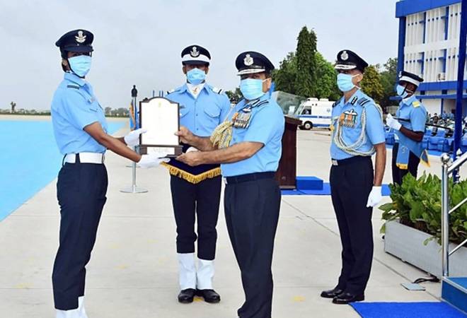 Anchal Gangwal, tea seller's daughter, becomes Indian Air Force's ...