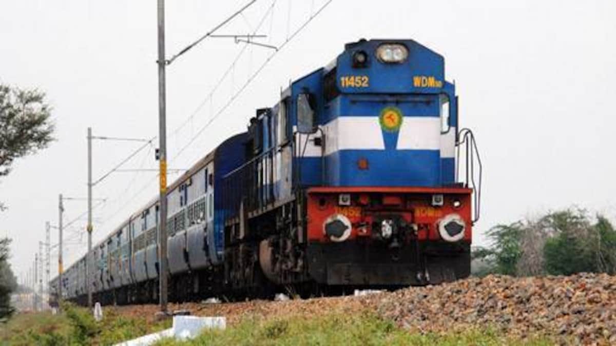 Coronavirus Centre Issues Sop For Railway Services Asks People To Get Their Own Blankets Linen
