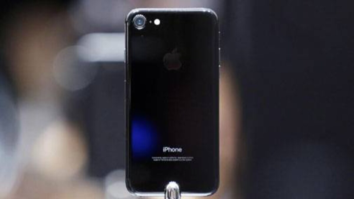 the iphone 7 jet black won t make a