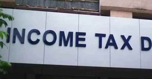 I-T dept raids Srinagar-based hospital owner; detects Rs 100 cr cash transactions - Vimarsana News