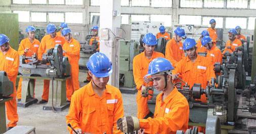 Labour Ministry seeks feedback on draft model standing orders for manufacturing, mining, service sectors - Vimarsana News