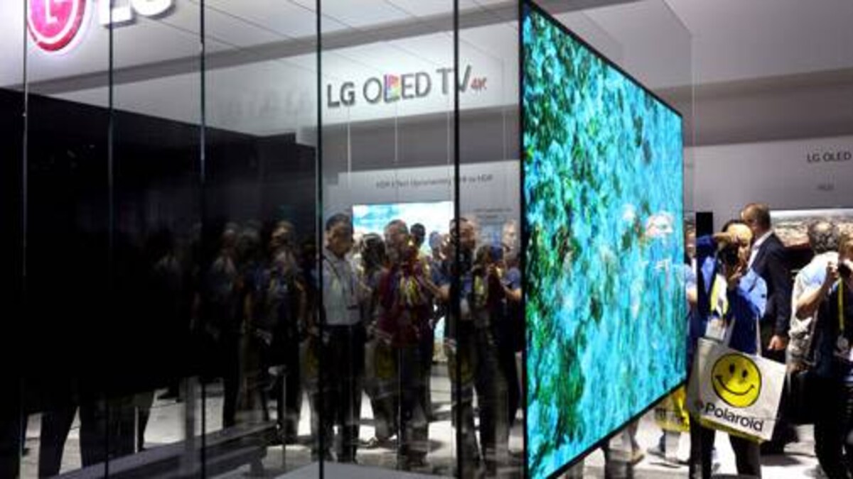 Lg Reveals 65 Inch Oled Rollable Tv 4k Projector Refrigerator