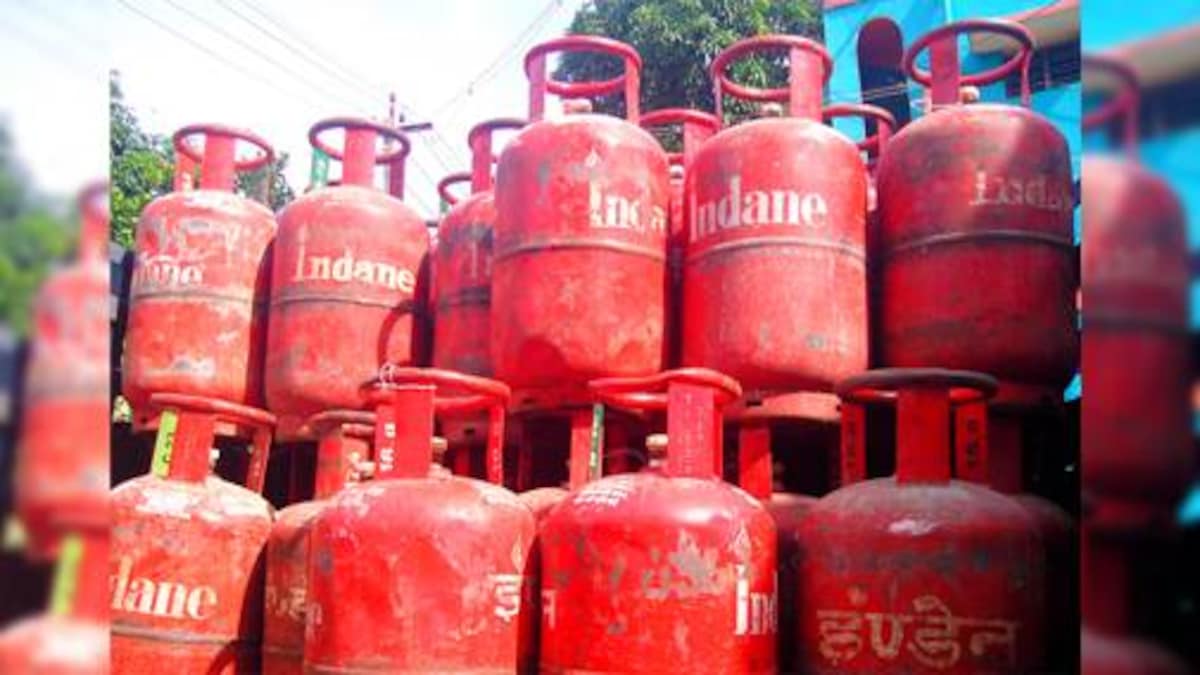 Non-subsidised LPG price reduced by Rs 53; check new rates here