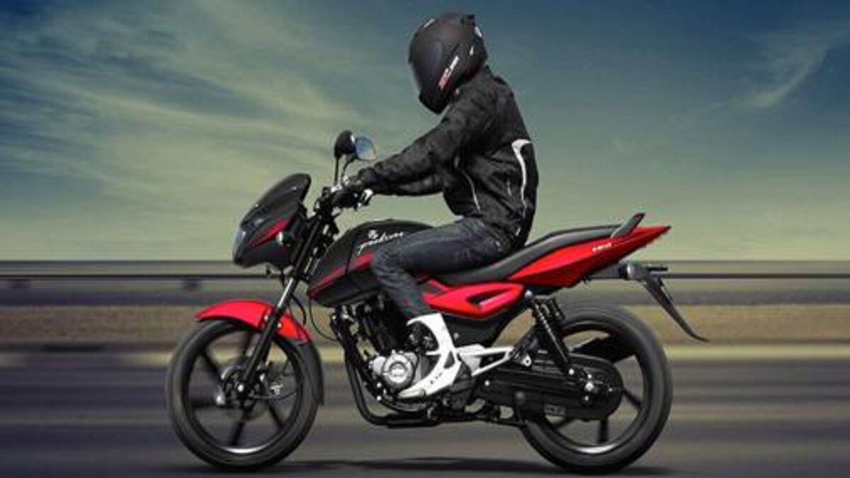 New Bajaj Pulsar 150 Spotted With Updated Looks Dual Disc Brakes