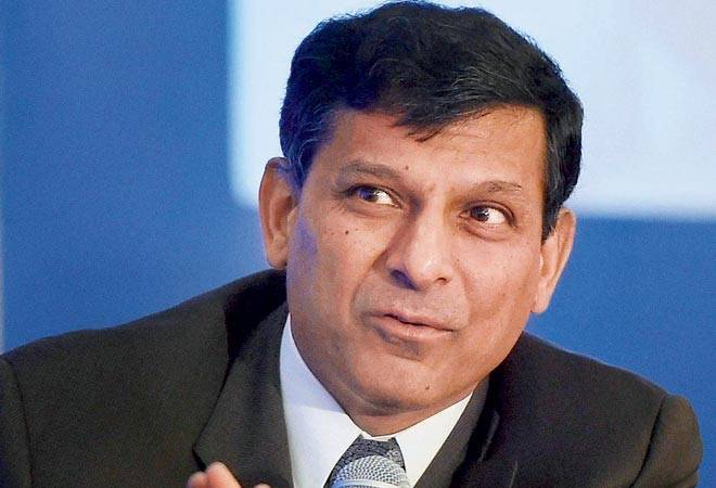 Raghuram Rajan Cautions Public Against Frauds In Rbi S Name