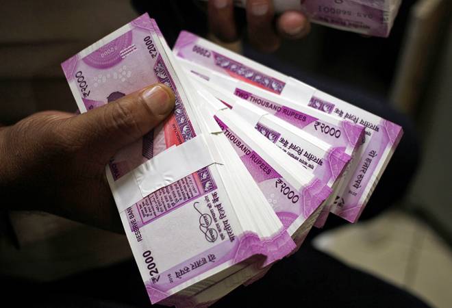 Rupee Slips 4 Paise To 73 18 Amid Strong Dollar Weak Equities
