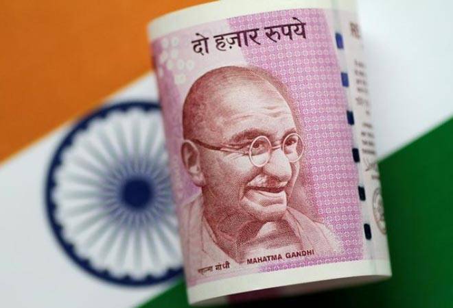 Four Factors Why Rupee Closed At 15 Month Low Today