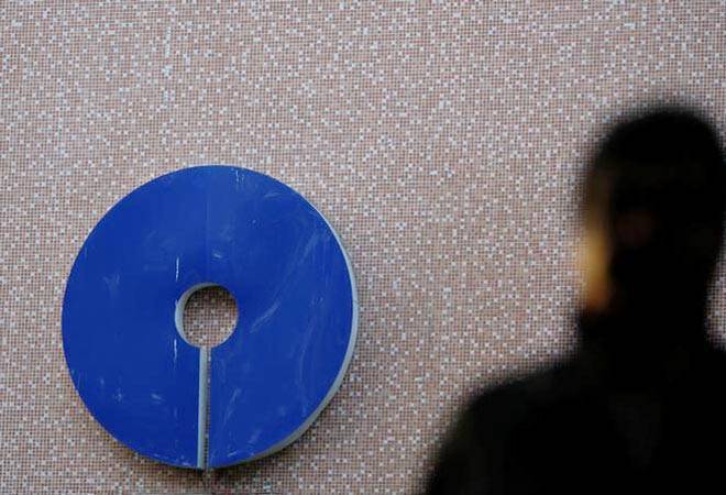 Why State Bank Of India Shares Fell 3 In Intraday Trade
