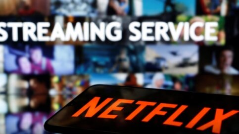 Netflix rolls out feature that will auto-download shows for users based on what they watch - Vimarsana News
