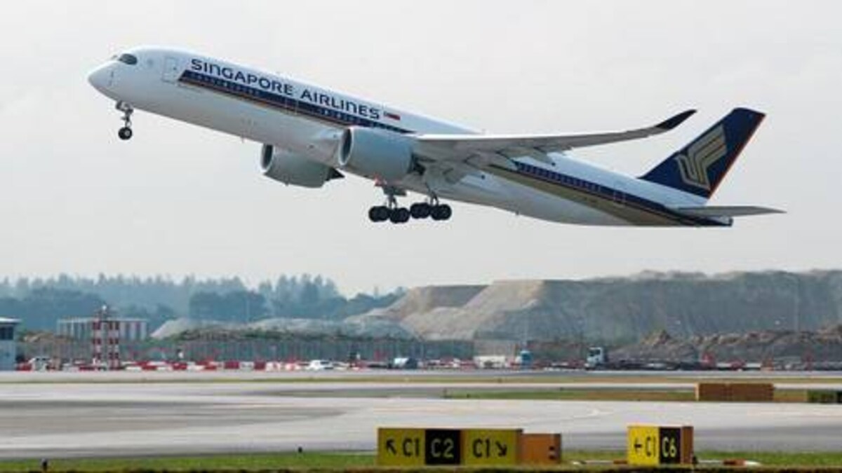 Singapore Airlines Revives Longest Route Completes Singapore To New York Flight In 18 Hours