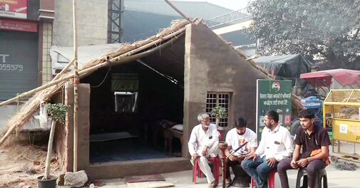 Expecting protests to continue for long, farmers construct brick houses at Tikri border - Vimarsana News