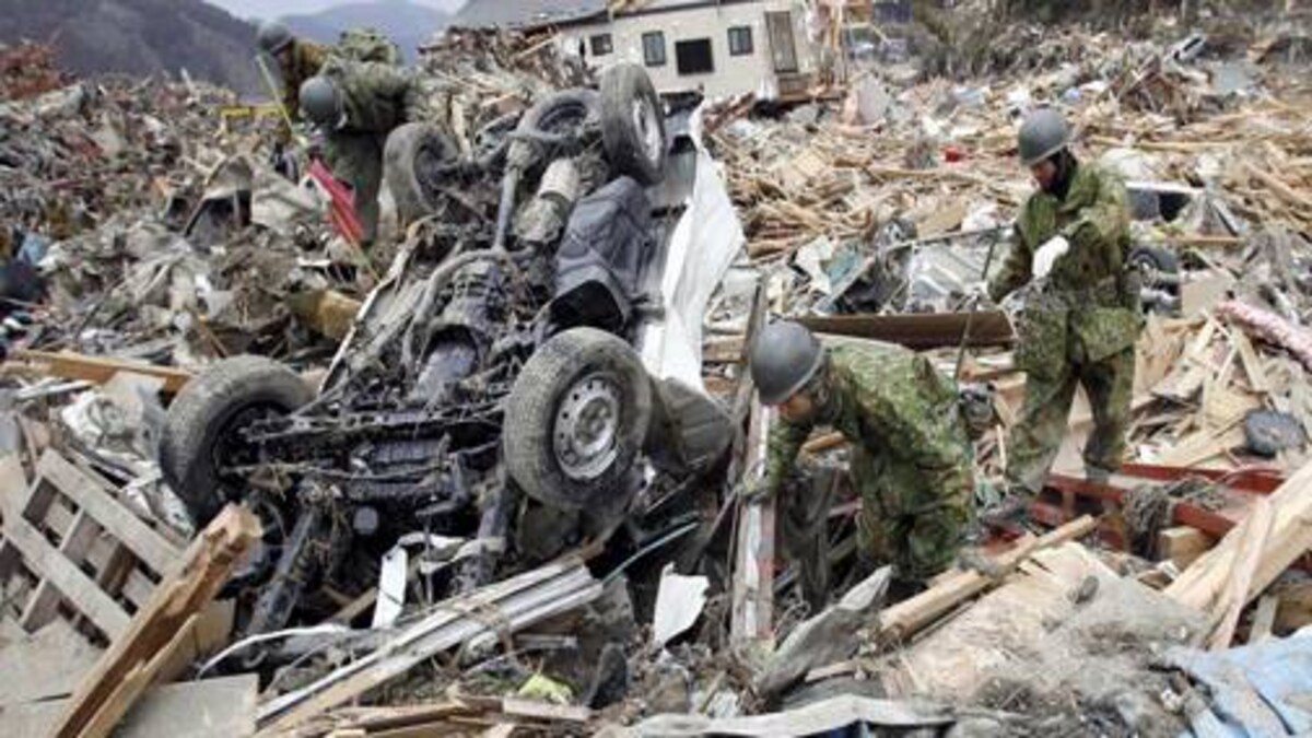 Japanese govt panel predicts earthquake of 9 magnitude, tsunami of 30 m