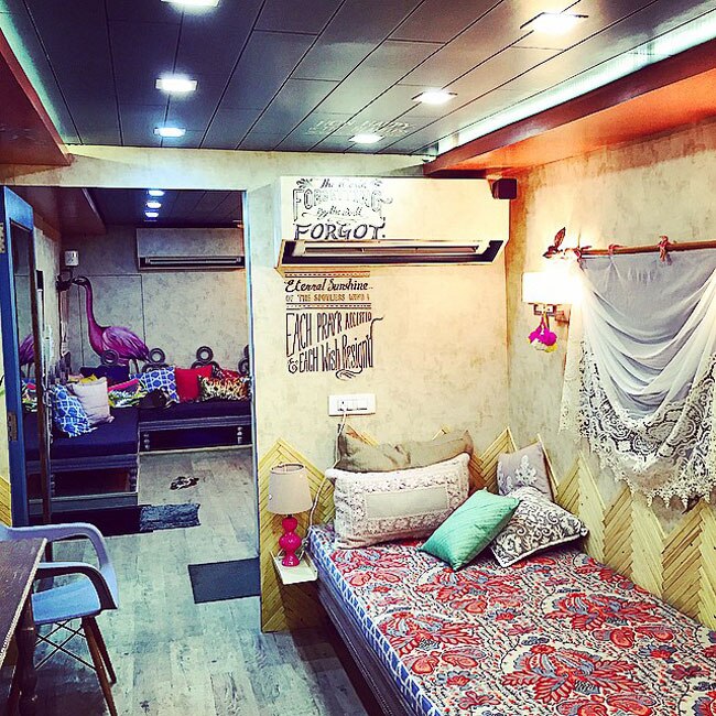 Sneak Peek Inside Bollywood S Insanely Luxurious Vanity Vans These vanity vans are an absolute necessity for people who work in the film industry or for any the vanity van section of soni power has been successfully operational for 12 years and is a thriving. insanely luxurious vanity vans