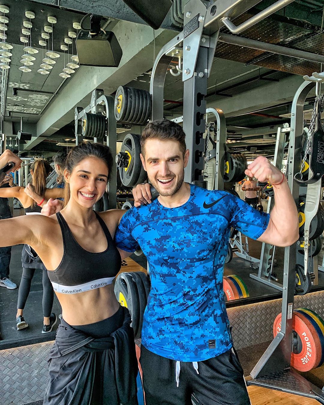 20 Disha Patani Approved Ways To Style Your Gym Bralette In a new workout video, disha patani can be seen doing sets of couple workout exercises and advanced level of squats with her trainer. 20 disha patani approved ways to style