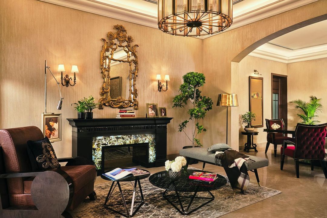 You Can Now Stay At Shah Rukh And Gauri Khan S Delhi Home The rich and powerful prefer the lavish sprawling bungalows in lutyens delhi.