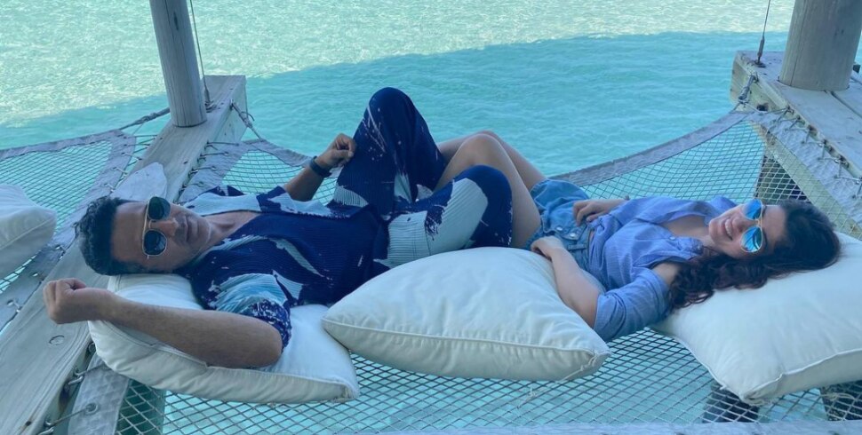 Inside Akshay Kumar and Twinkle Khanna's Maldives Vacation - Celebrity, Cosmopolitan India - Vimarsana News