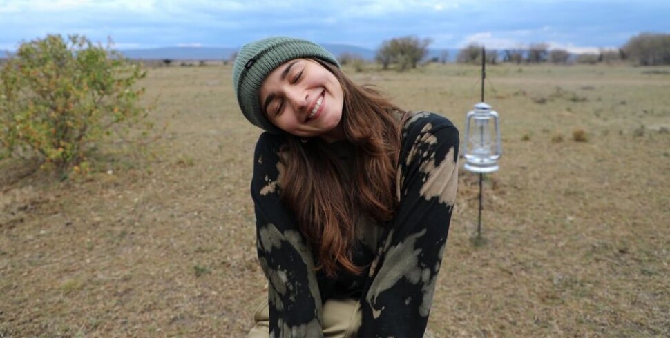 Alia Bhatt Calls Ranbir Kapoor Her 'Boyfriend' on Instagram; Shares Glimpses of Their Trip to Africa - Vimarsana News