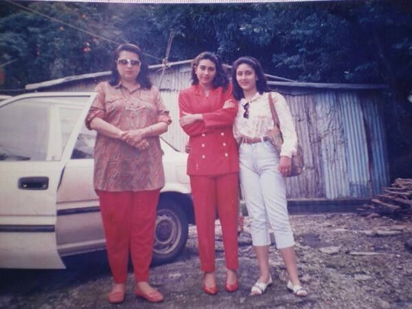 Throwback 8 Rare And Unseen Childhood Photos Of Kareena And Karishma Kapoor While kareena kapoor khan and karisma kapoor have been in the film industry for many years, they have not worked together in a film yet. 8 rare and unseen childhood photos of