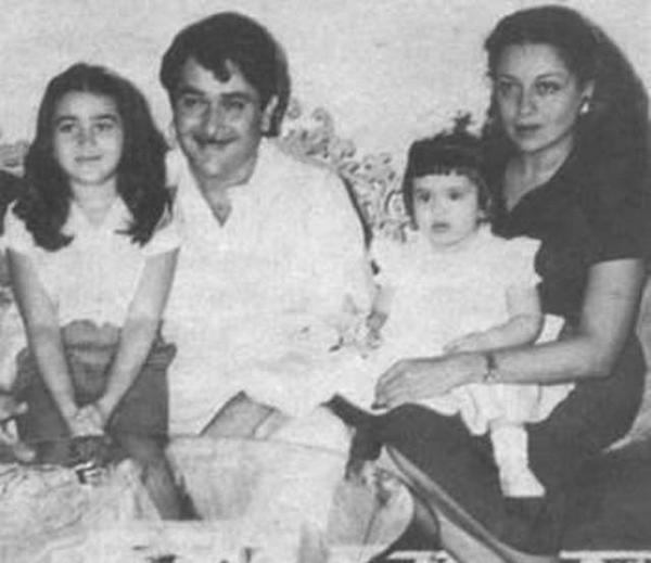 Throwback 8 Rare And Unseen Childhood Photos Of Kareena And Karishma Kapoor She is such a gorgeous as from her childhood. 8 rare and unseen childhood photos of