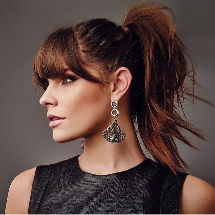 chic hairstyles for virtual party
