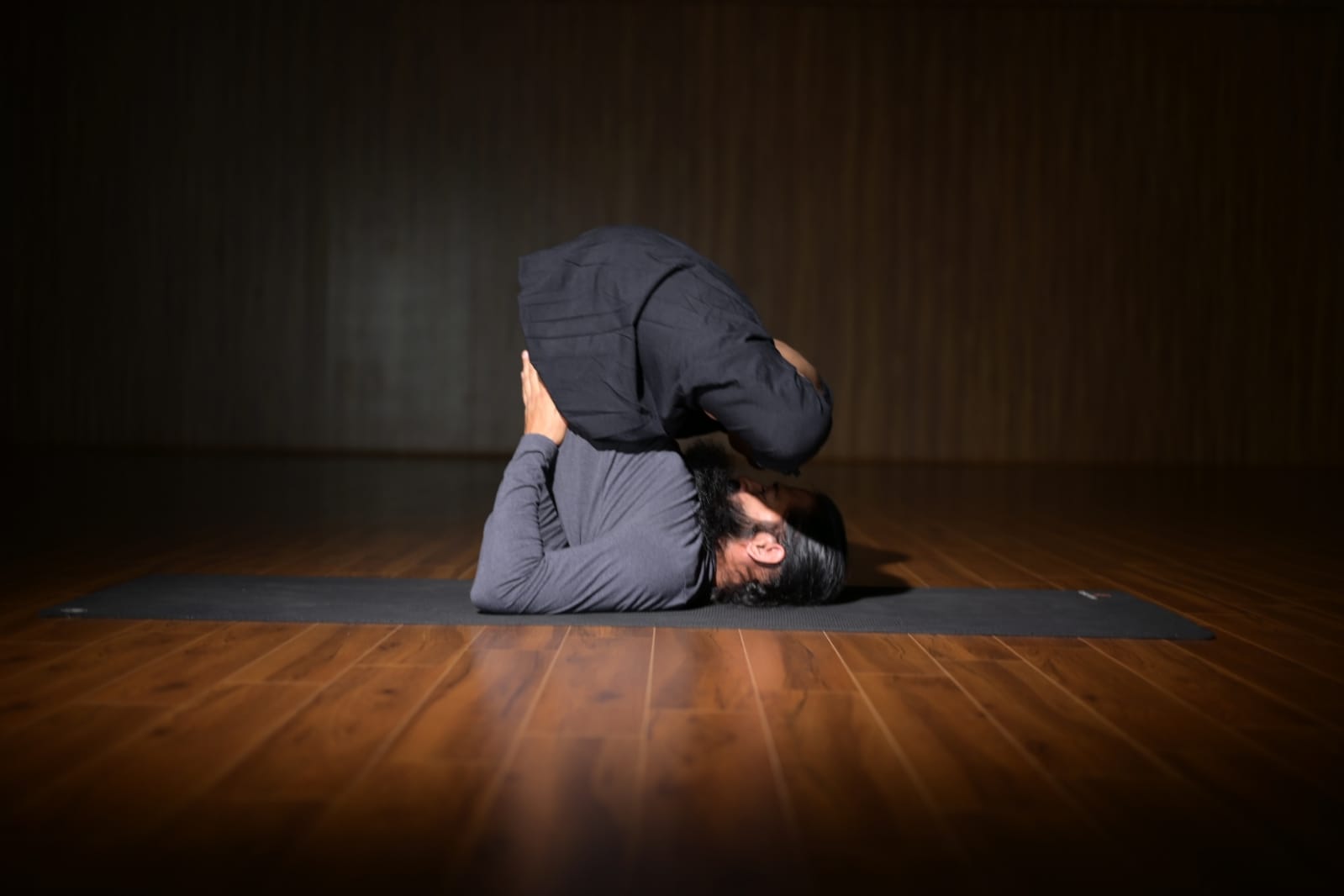 Yoga Poses to Tighten Droopy Eyelids