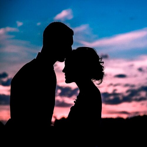 Forehead kisses