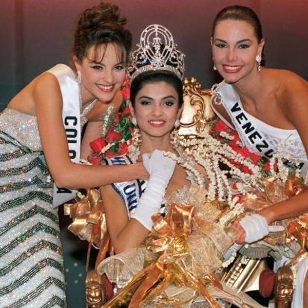 Here S A Throwback Photo Of Sushmita Sen And Ricky Martin Before He Came Out Of The Closet Celebrity Cosmopolitan India Her family consists of her dad, shubeer, a former indian air force wing commander; sushmita sen and ricky martin before