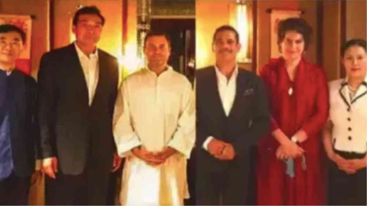 ফ্যাক্ট চেক: চীনা দূতেদের সঙ্গে রাহুল গান্ধীর ভাইরাল এই ছবিগুলির পিছনে সত্যিটা কি?