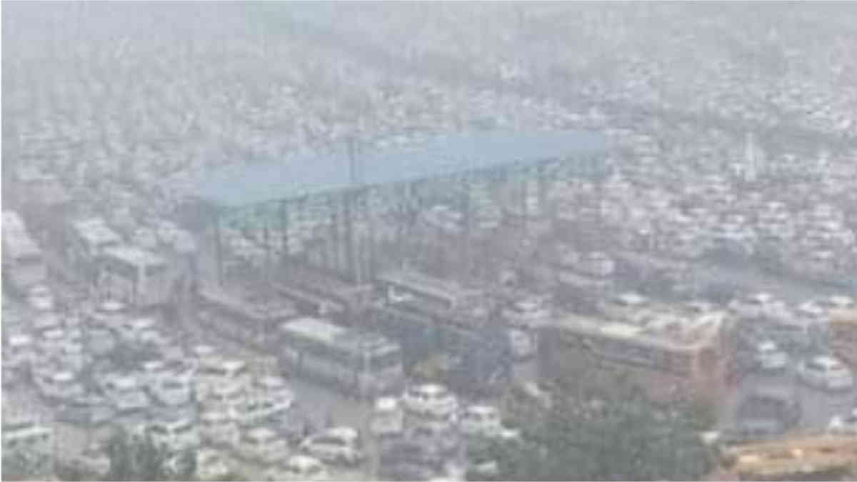 ফ্যাক্ট চেক: বিভ্রান্তিকর দাবী করে ভাইরাল পুরোনো ট্রাফিক জ্যামের এই ছবি