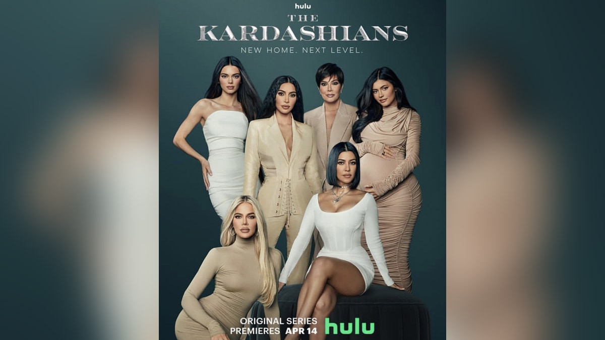 Why is Reddit calling the family meeting in The Kardashians finale staged?