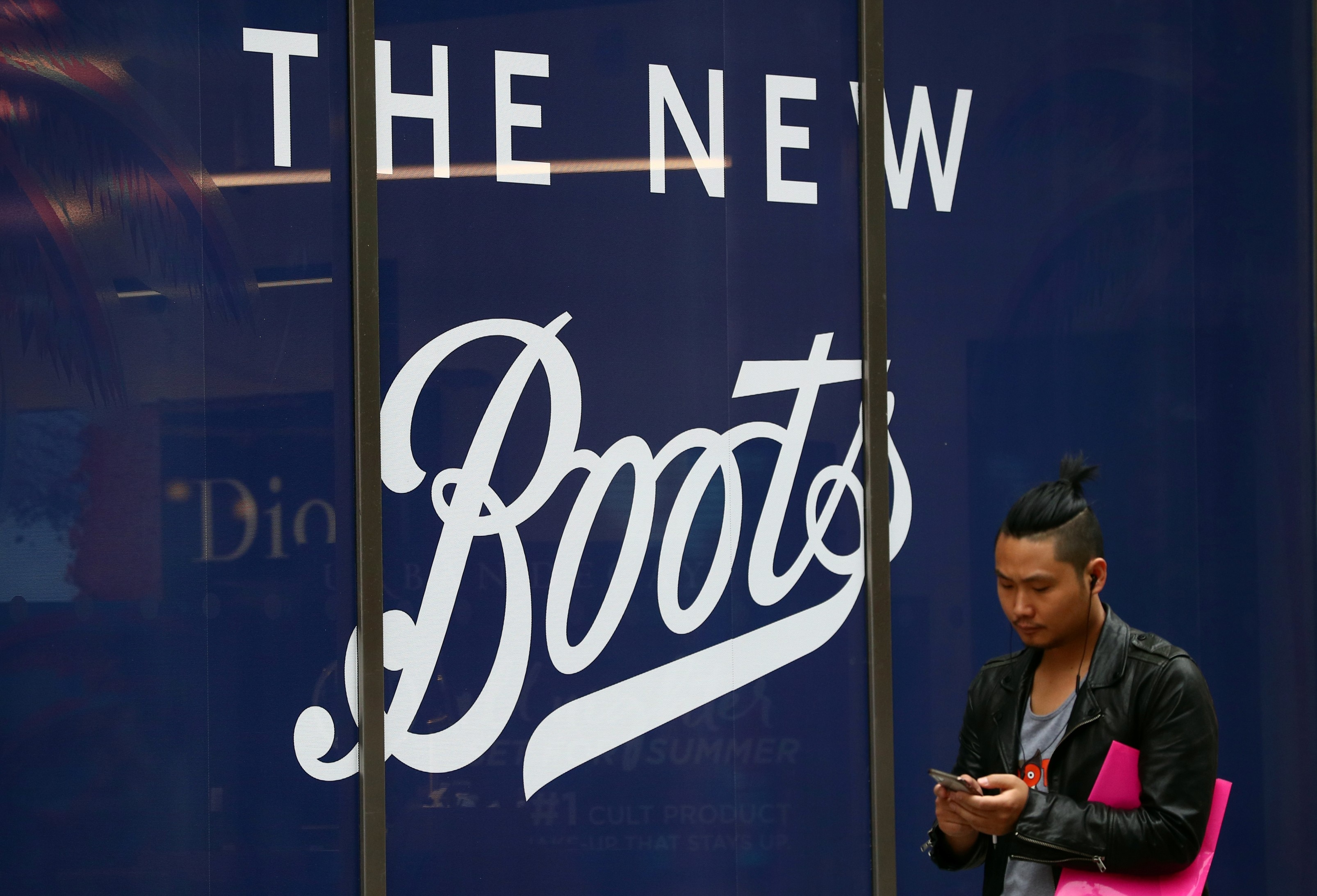 Reliance joins hands with Apollo to acquire UK-based retailer Boots Reliance joins hands with Apollo to acquire UK-based retailer Boots