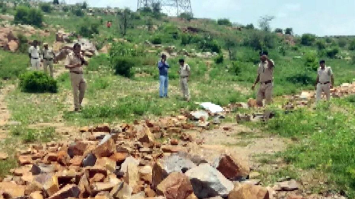 Haryana DSP Surendra Singh crushed to death by mining mafia in Nuh