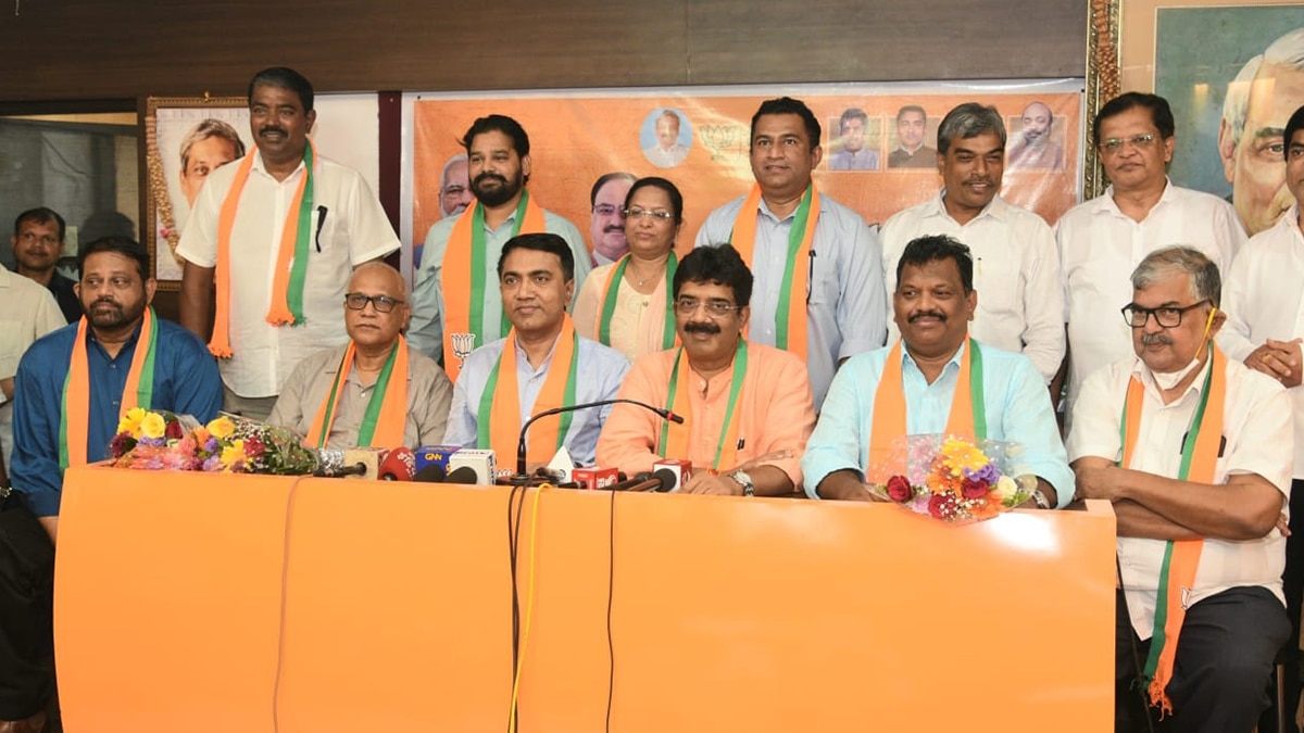 8 MLAs dump Congress to join BJP. What is happening in Goa?