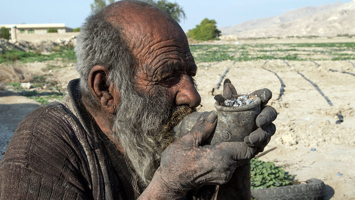 World’s 'dirtiest man' dies months after his first bath: What you need to know about him World’s 'dirtiest man' dies months after his first bath: What you need to know about him