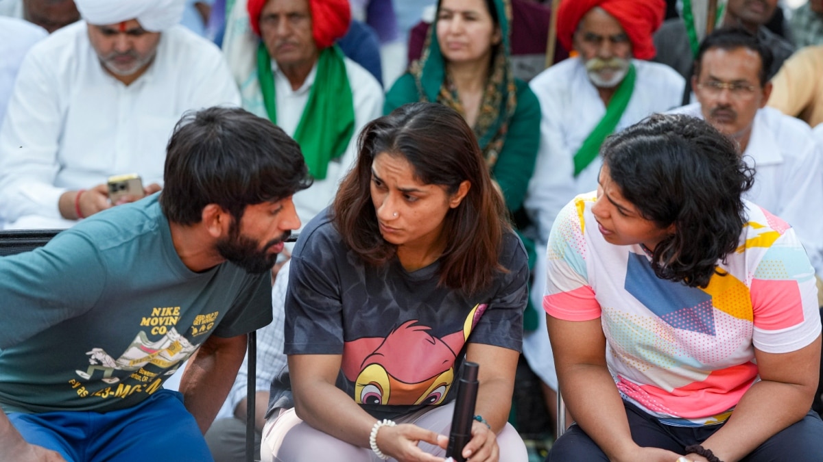 PT Usha enters the ring as wrestlers continue protest