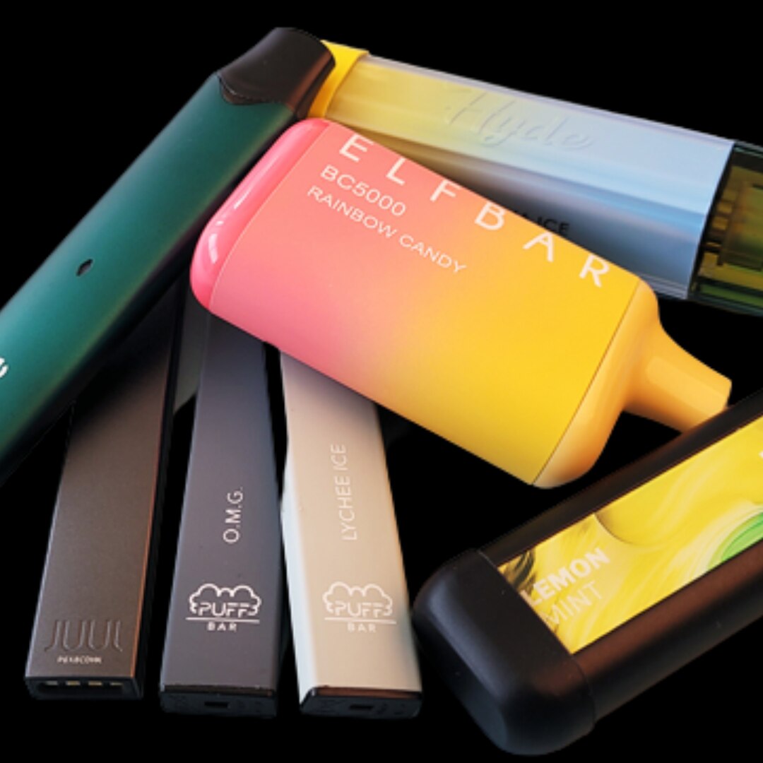 UK govt is handing out 1 million free vapes because they want people to  quit smoking