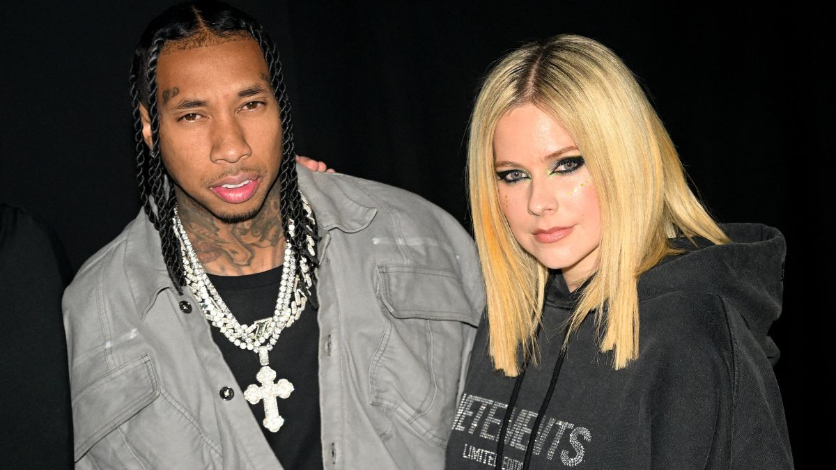 Avril Lavigne and Tyga break up after dating for four months Avril Lavigne and Tyga break up after dating for four months