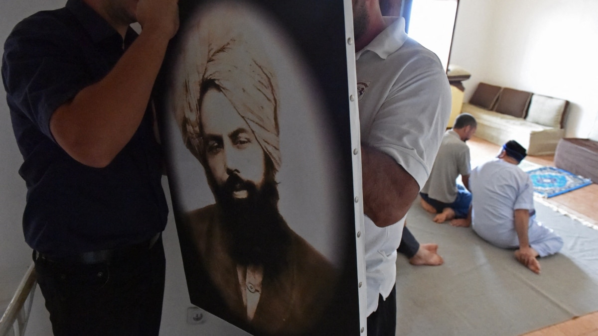 Why do most Muslims consider Ahmadiyya Muslims non-Muslims?