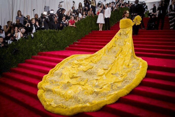 rihanna_050715084459.gif