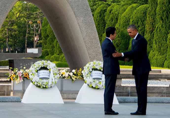 obama-in-hiroshima-e_052716050617.jpg