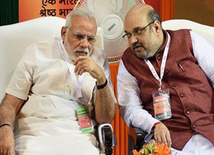 narendra-modi-and-am_072716090213.jpg