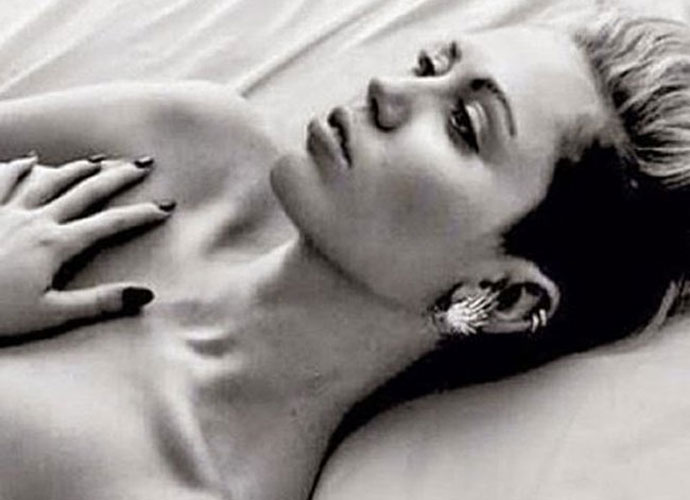 miley-embed_091916062721.jpg