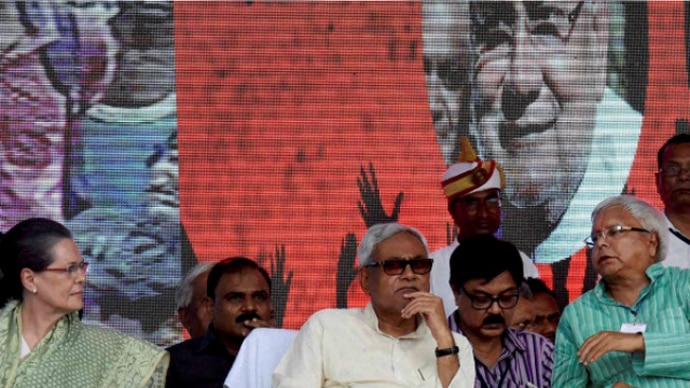 sonia-nitish-pti_091416090641.jpg